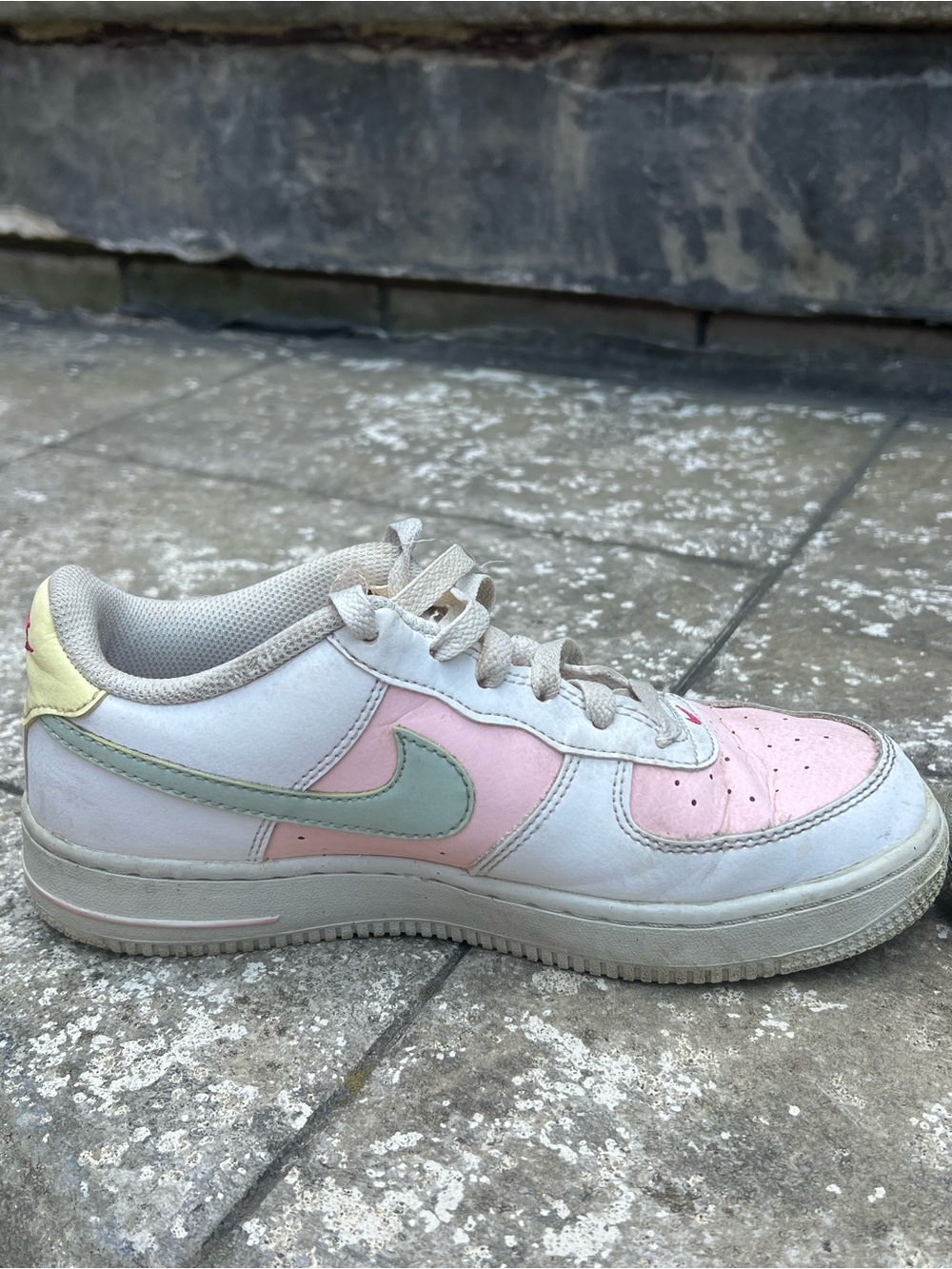 Nike Kids Pink & Mint Low-Top Sneakers - Picture 4 of 5